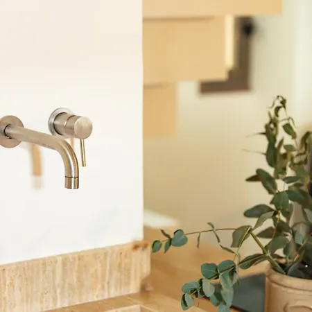 Sea Path Vii Old Town Luxury Maisonette Steps To