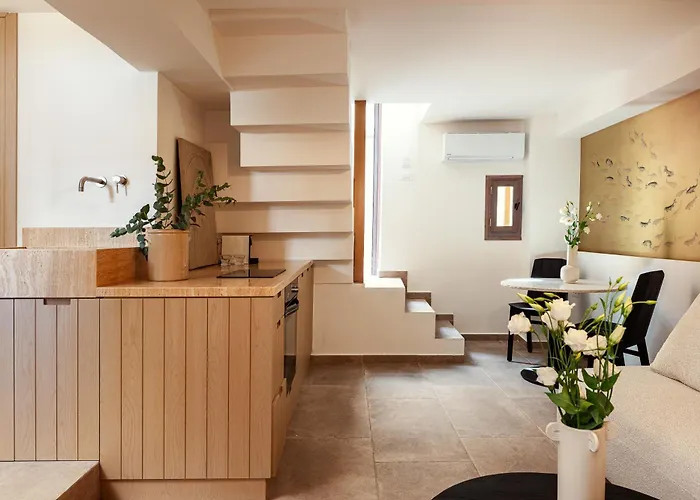 Sea Path Vii Old Town Luxury Maisonette Steps To Rétino