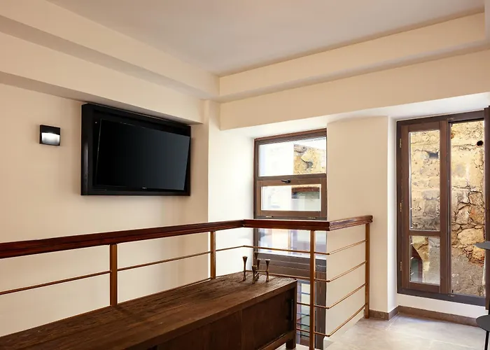 Sea Path Vii Old Town Luxury Maisonette Steps To Rétino