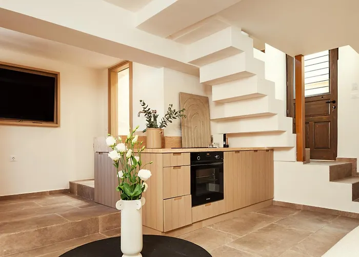 Сasa de vacaciones Sea Path Vii Old Town Luxury Maisonette Steps To *