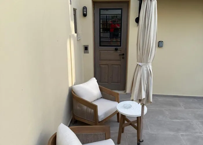 Сasa de vacaciones Sea Path Vii Old Town Luxury Maisonette Steps To Rétino